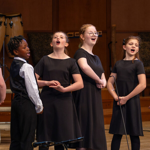 <a href="https://rainieryouthchoirs.org/bella-voce/" target="_blank">Bella Voce</br> Beginning Level</a> Bella Voce choir - Beginning level